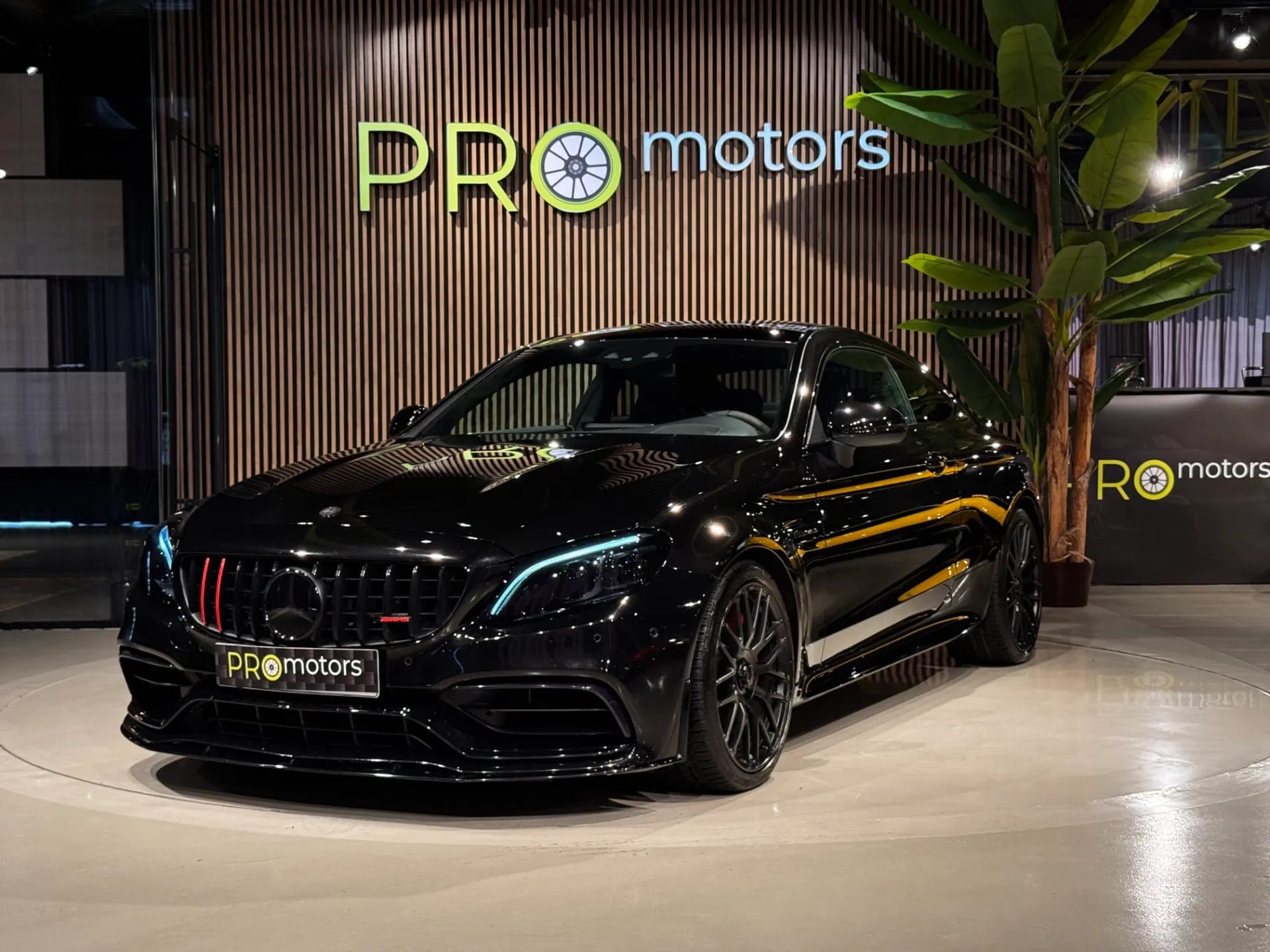 Mercedes-Benz C63 S AMG Coupe