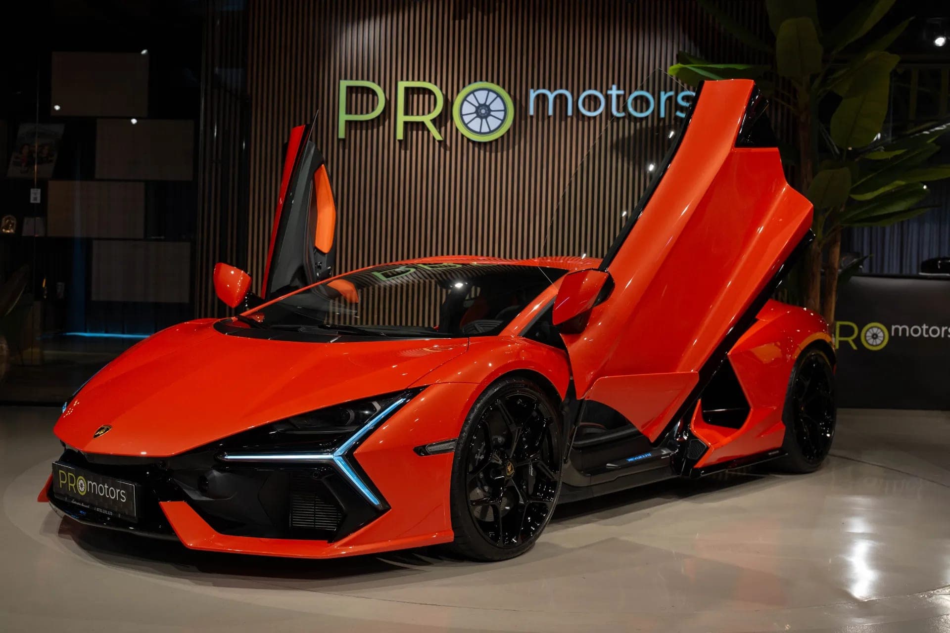 Lamborghini Revuelto