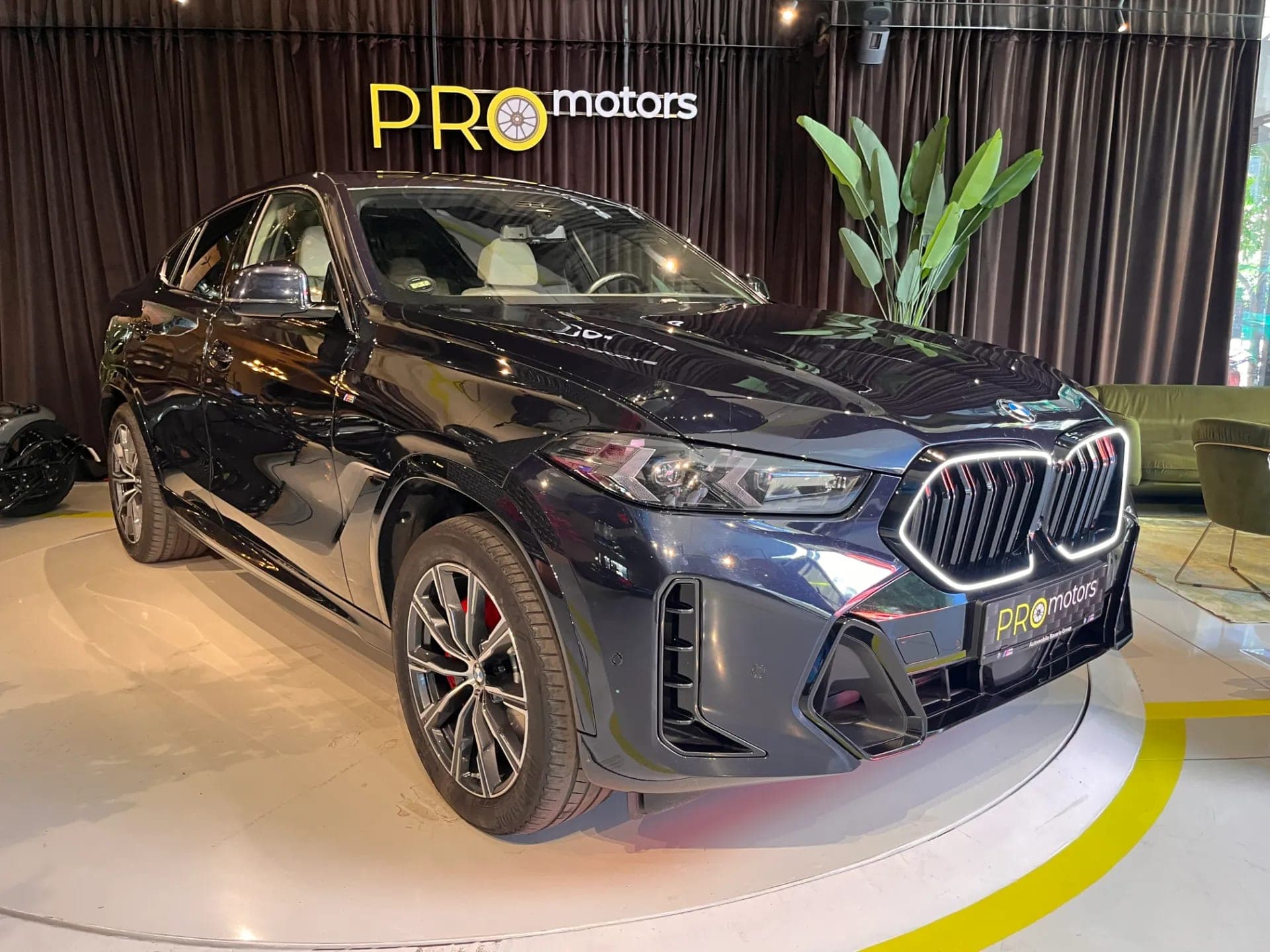 BMW X6 40i xdrive SkyLounge,Individual, Ventilatie