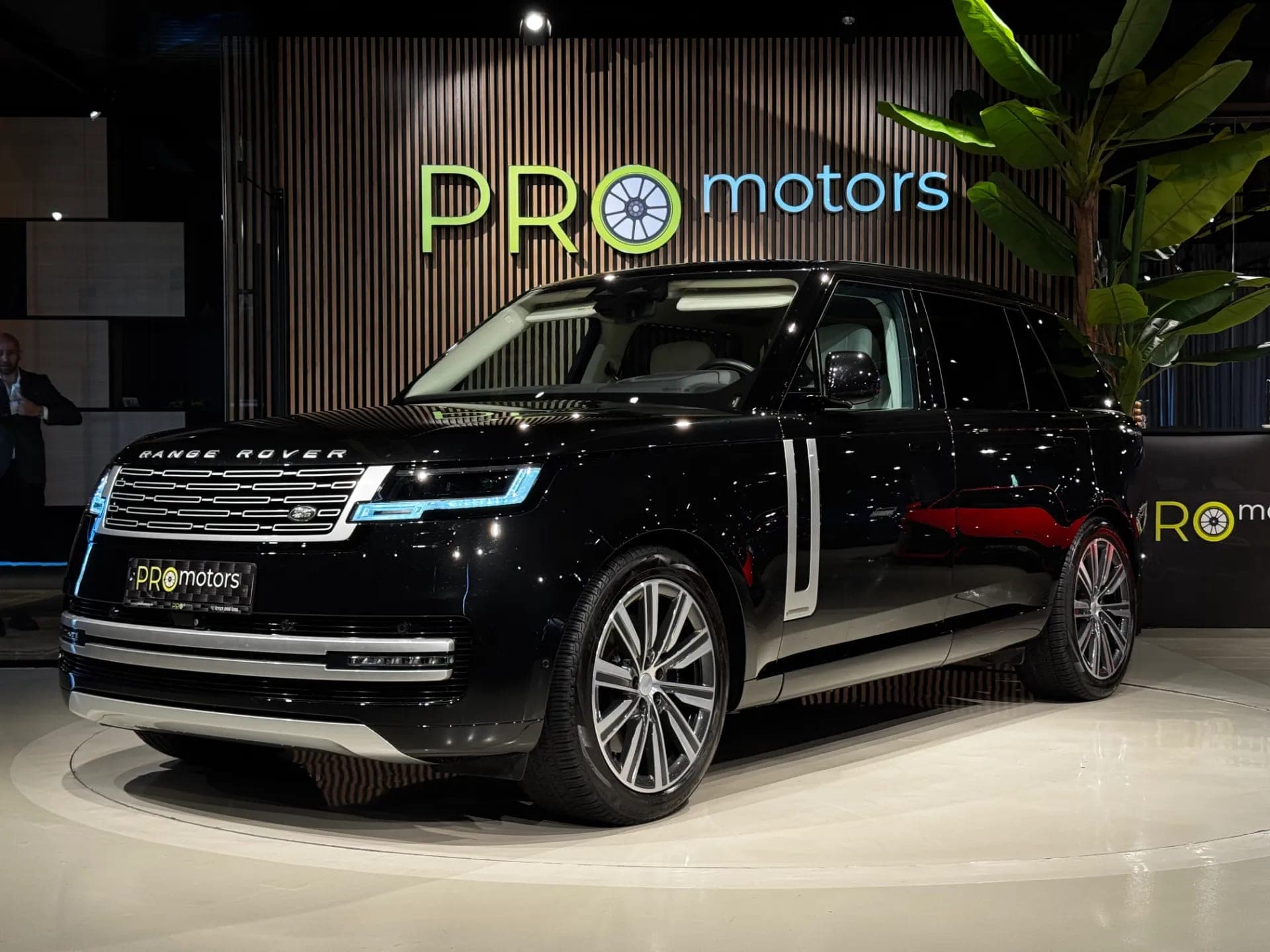 Range Rover P530 Autobiography LWB