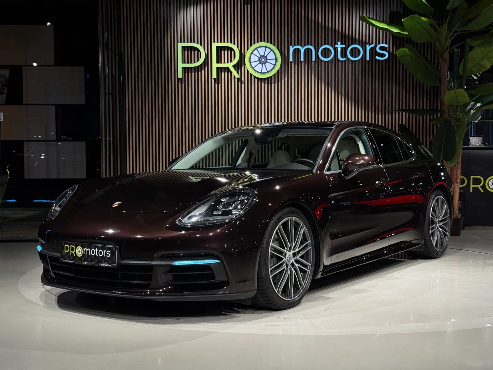 Porsche Panamera 4S