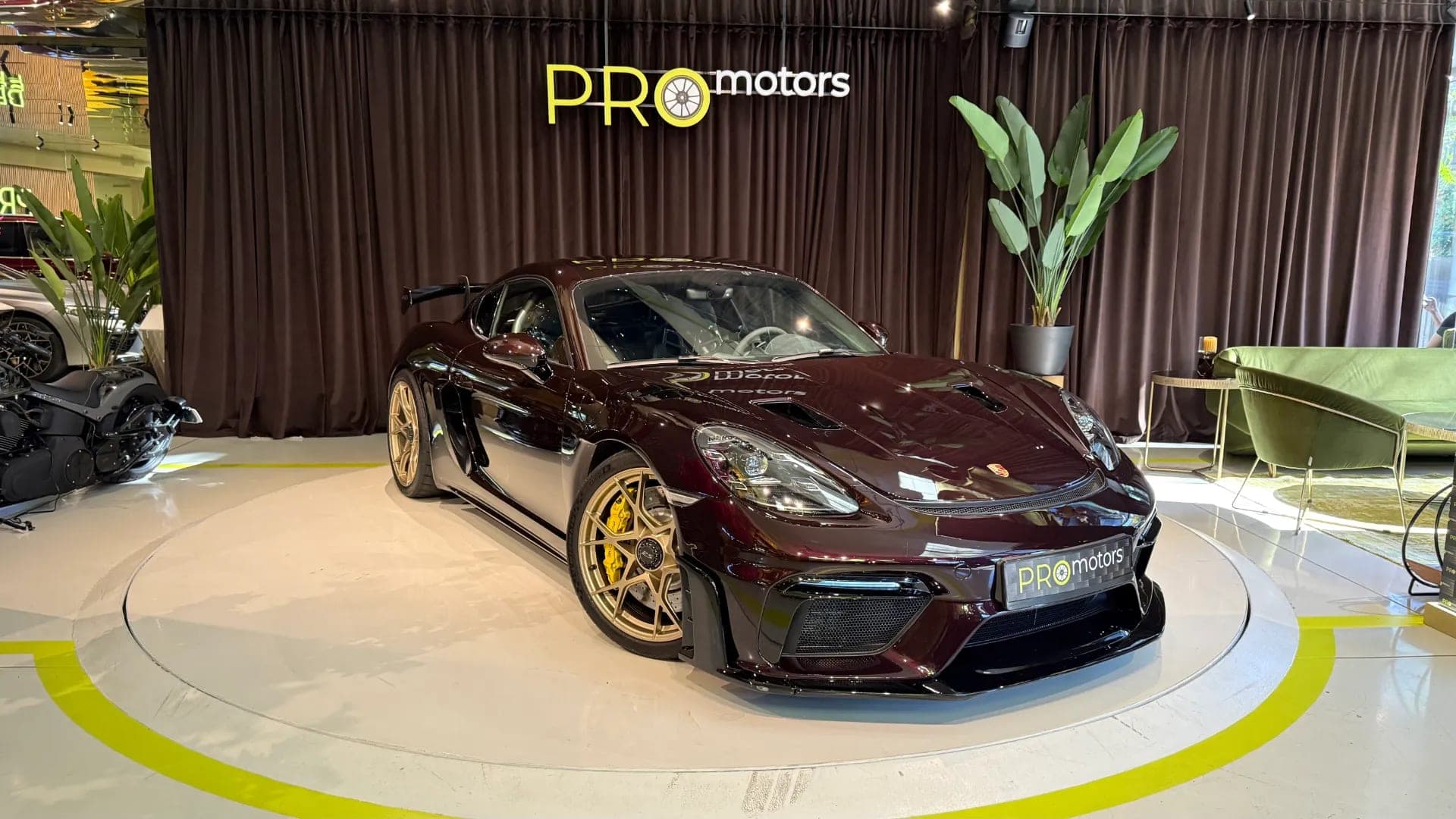 Porsche 718 GT4 RS