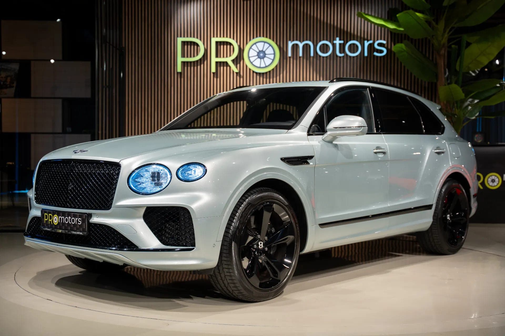 Bentley Bentayga Hybrid
