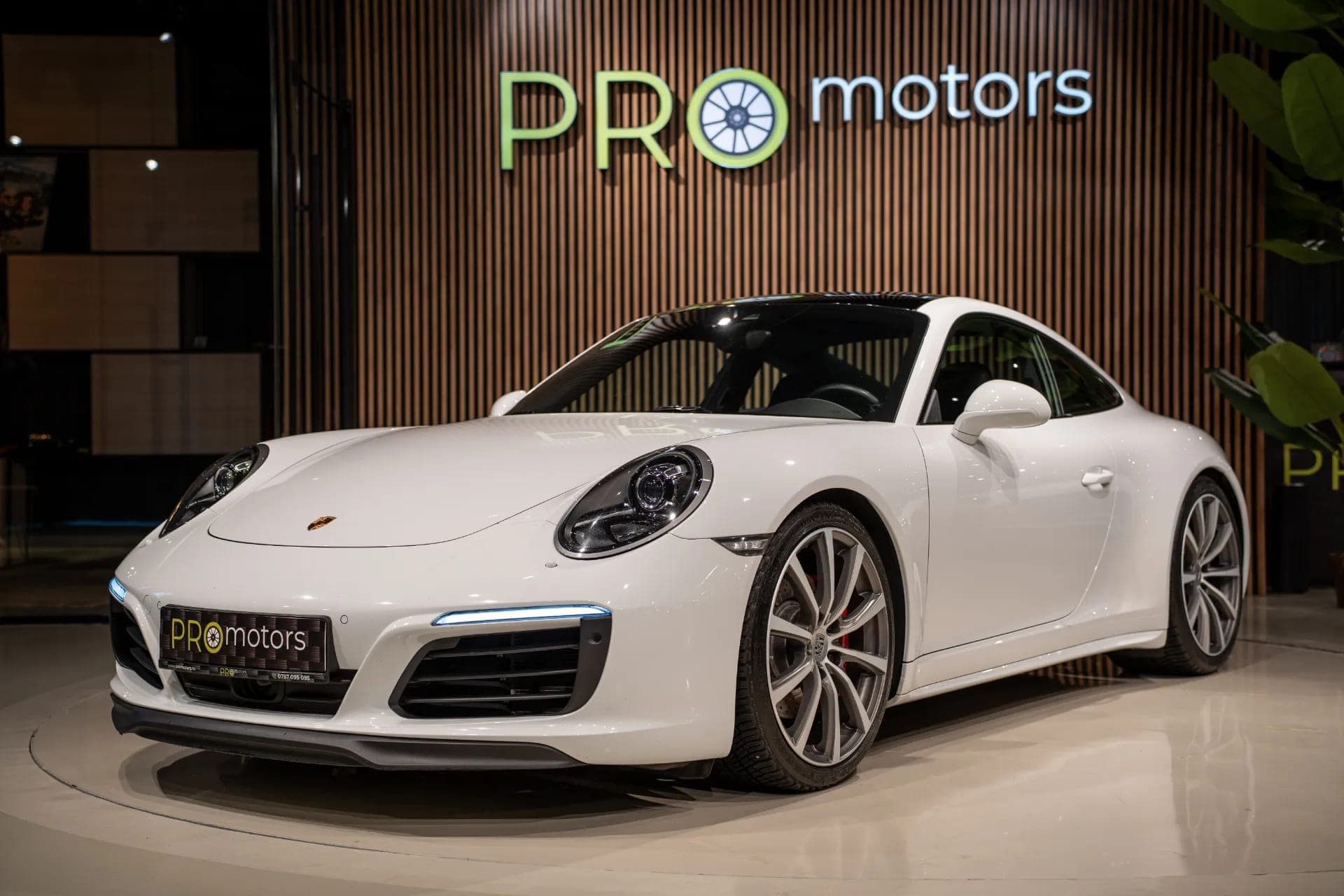 Porsche 911 Carerra 4s