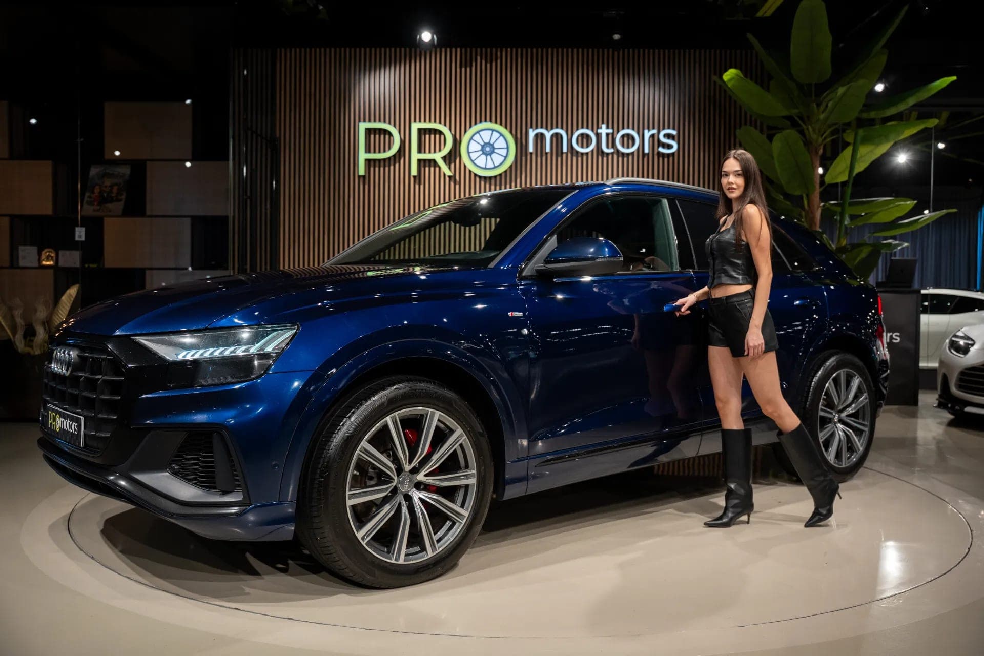 AUDI Q8 50 TDI - 286CP S LINE