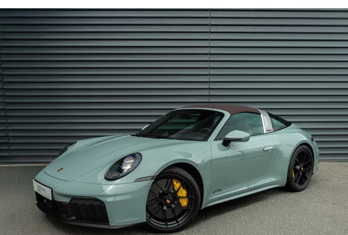 Porsche 992 911 Targa 4 GTS