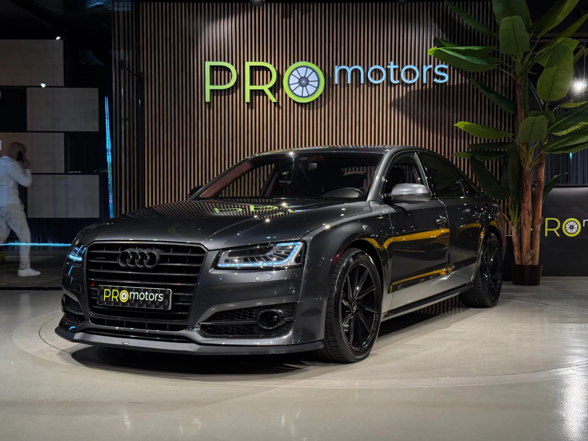 Audi A8
