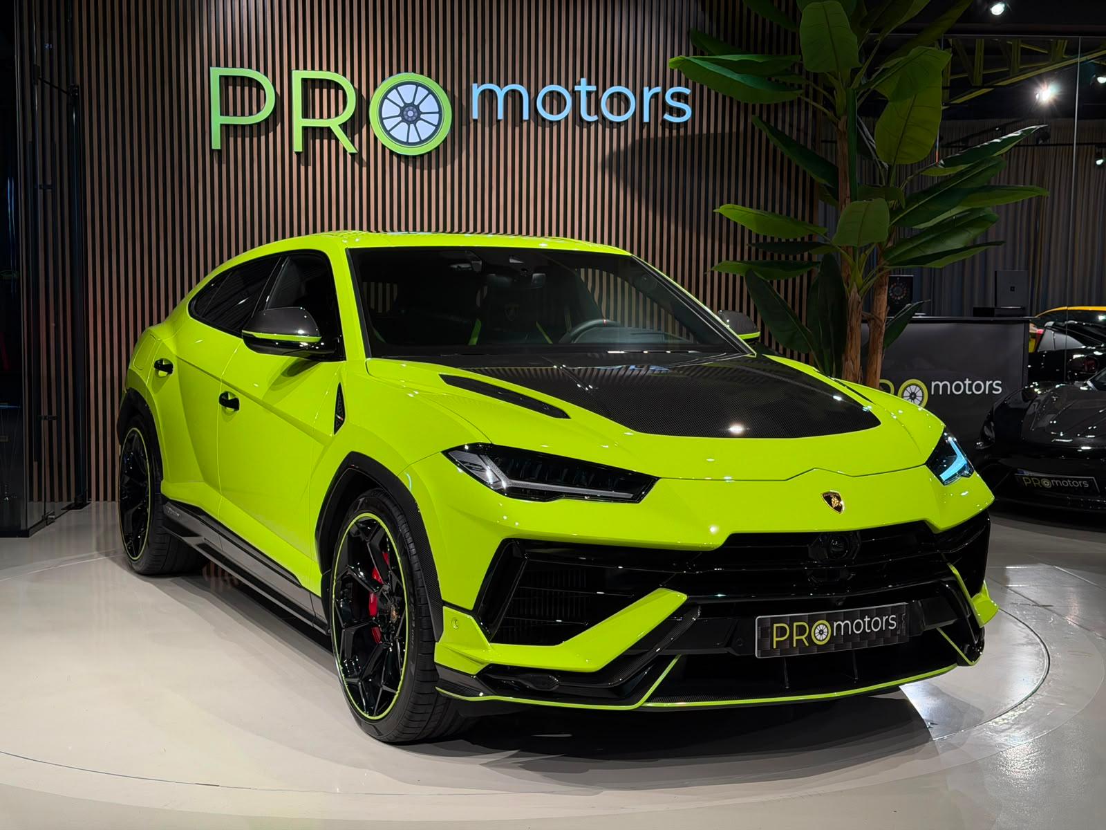 Lamborghini URUS Performante V8