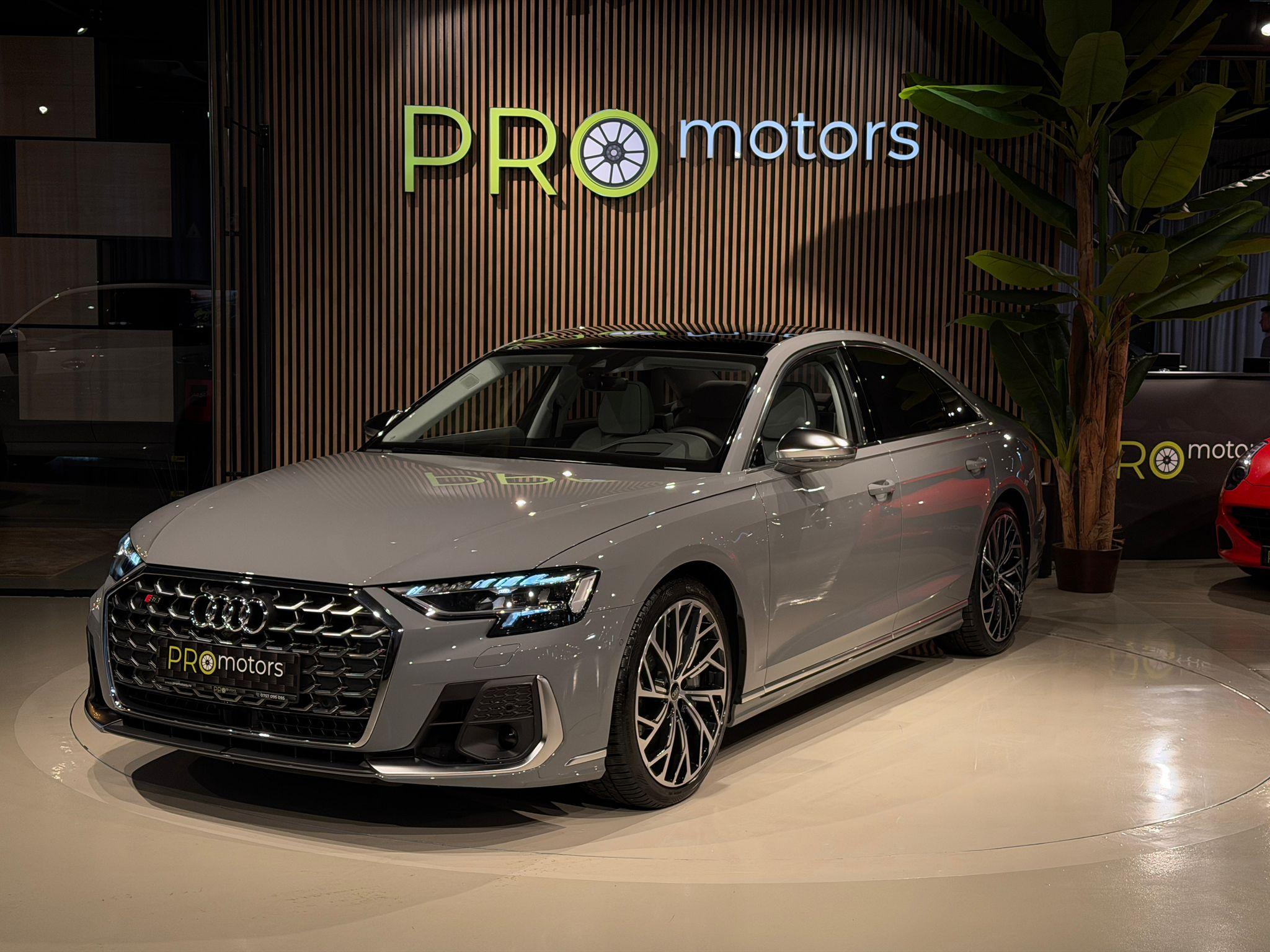 AUDI  S8 4.0 TFSI  Quattro  2025 / 28.500 Km