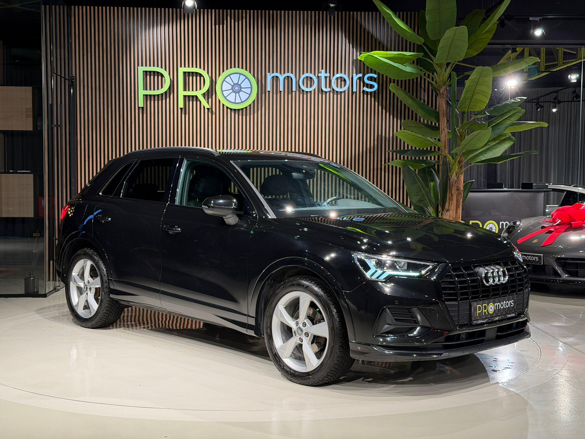 AUDI Q3 35 TFSI 